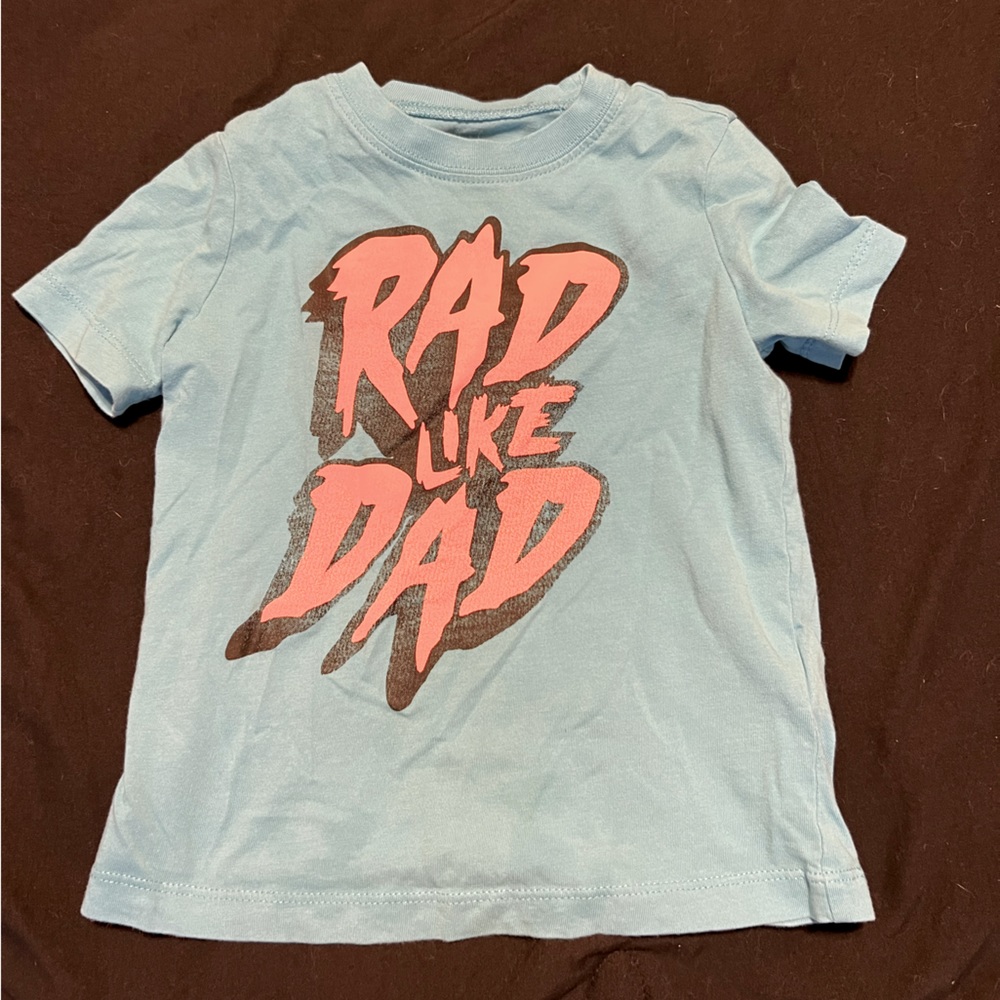 Graphic tee